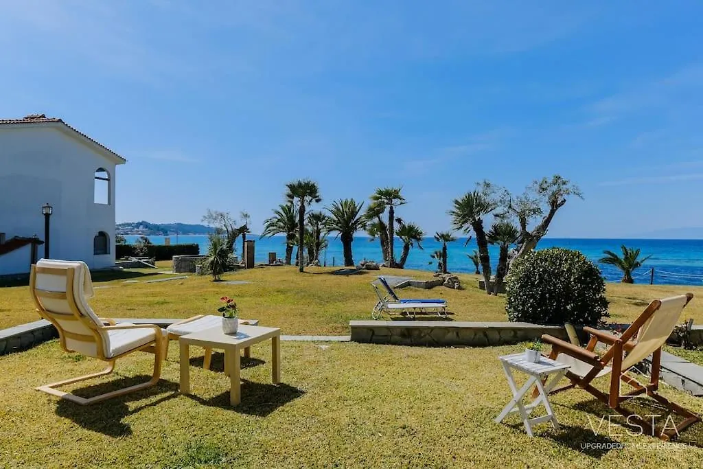 Sea Breeze Apartments, Beachfront Location Skála Foúrkas 0*,