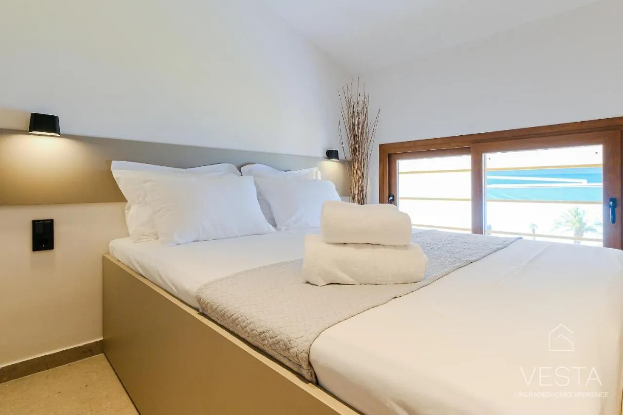 Apartment Sea Breeze Apartments, Beachfront Location Skala Fourkas