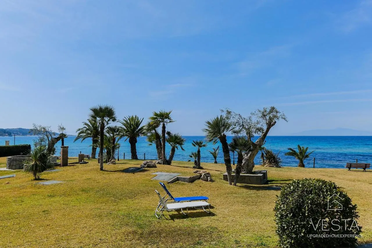 Sea Breeze Apartments, Beachfront Location Skala Fourkas 0*,  Greece